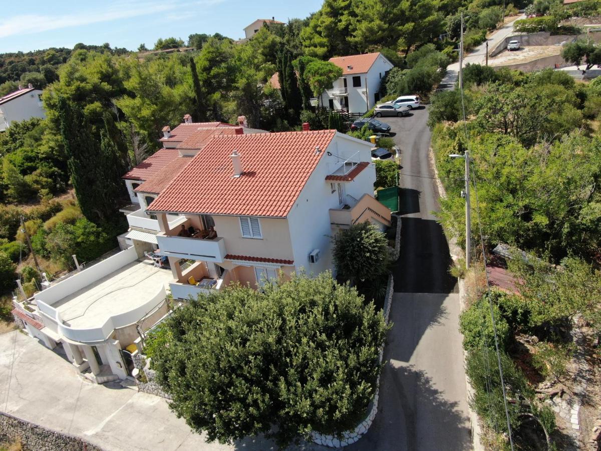 Guest House Violeta Palit Bagian luar foto